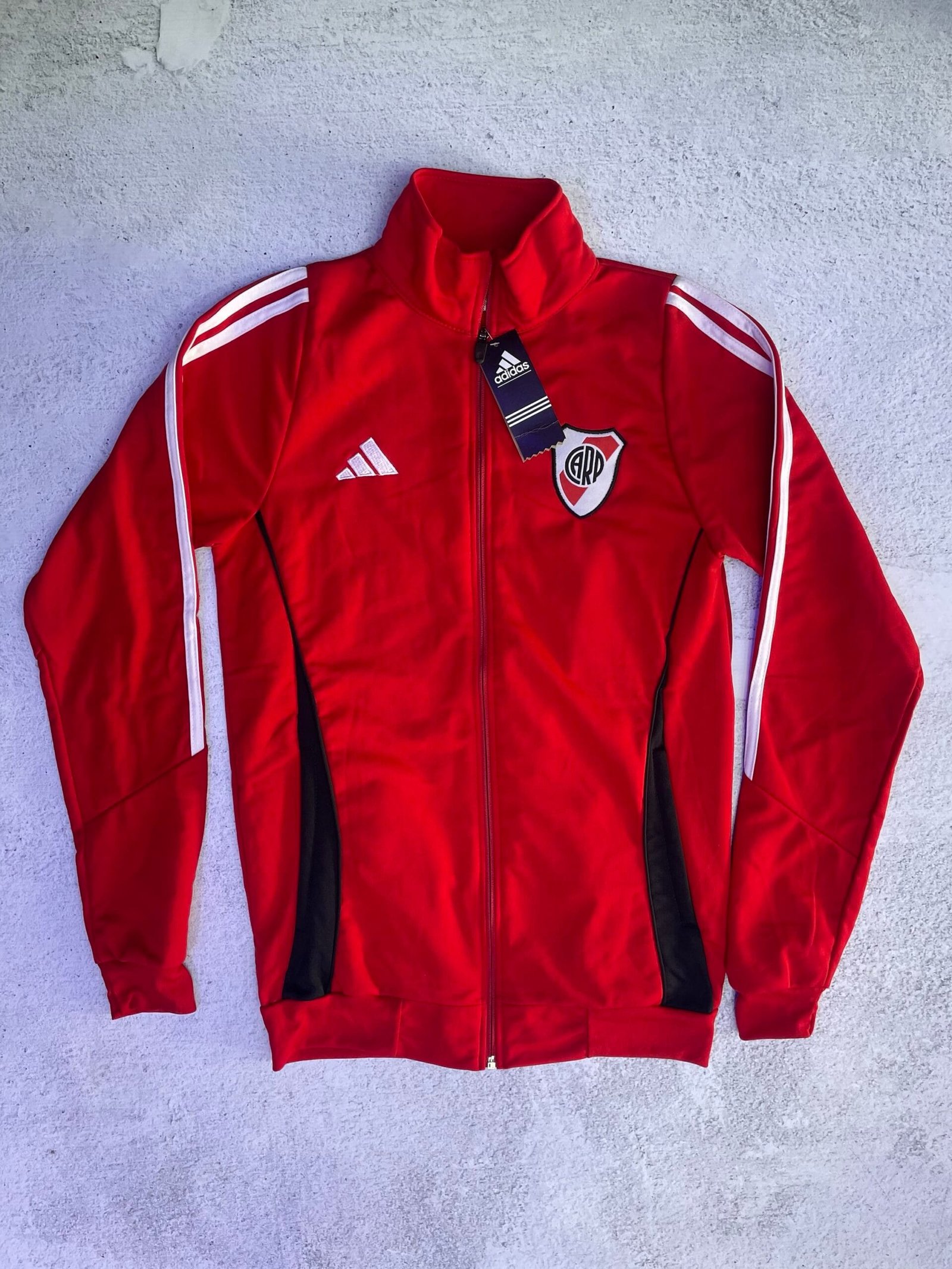 CAMPERA RIVER PLATE 2025/26 (ROJA)
