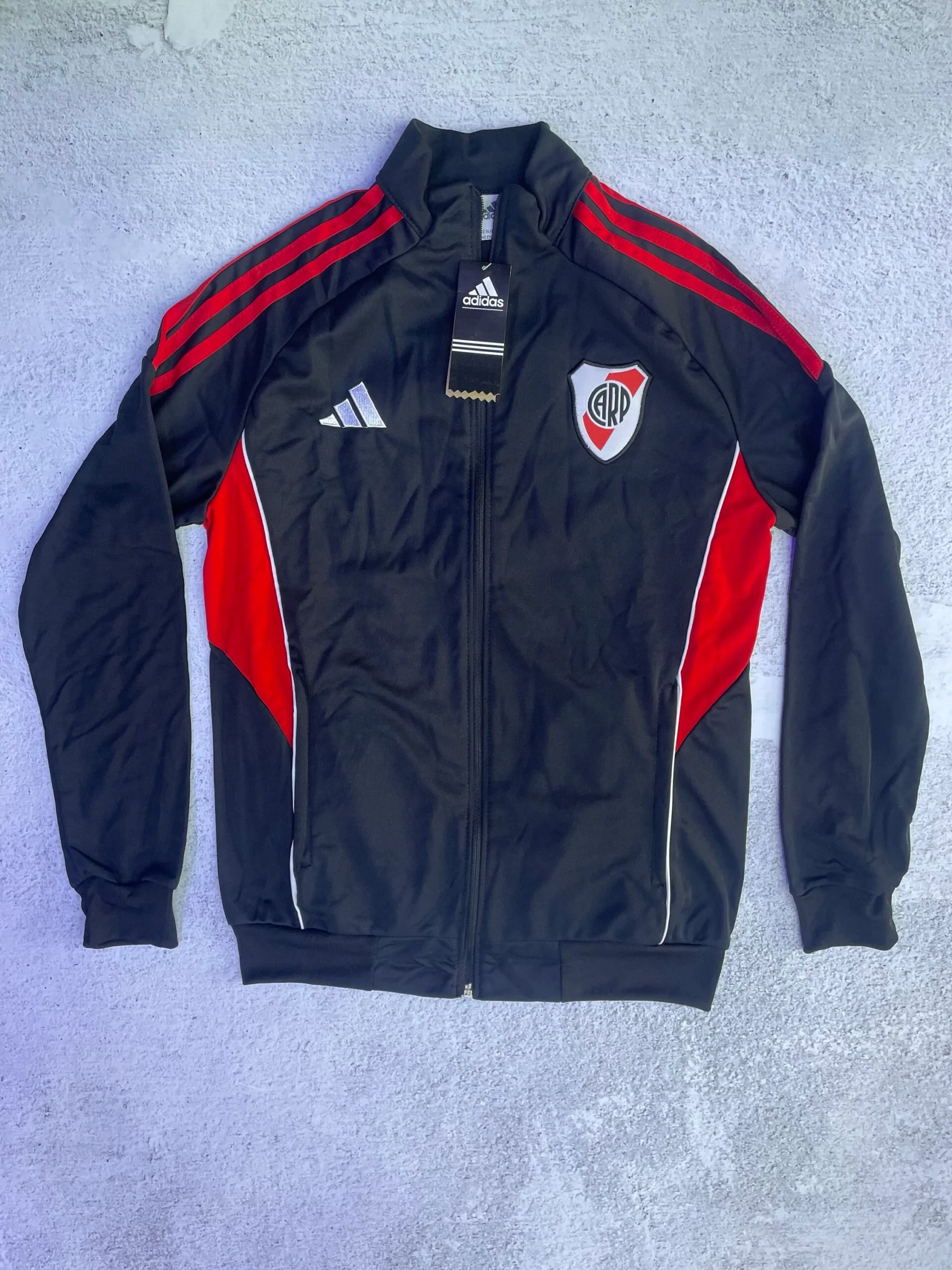 CAMPERA RIVER PLATE 2026 (NEGRO)