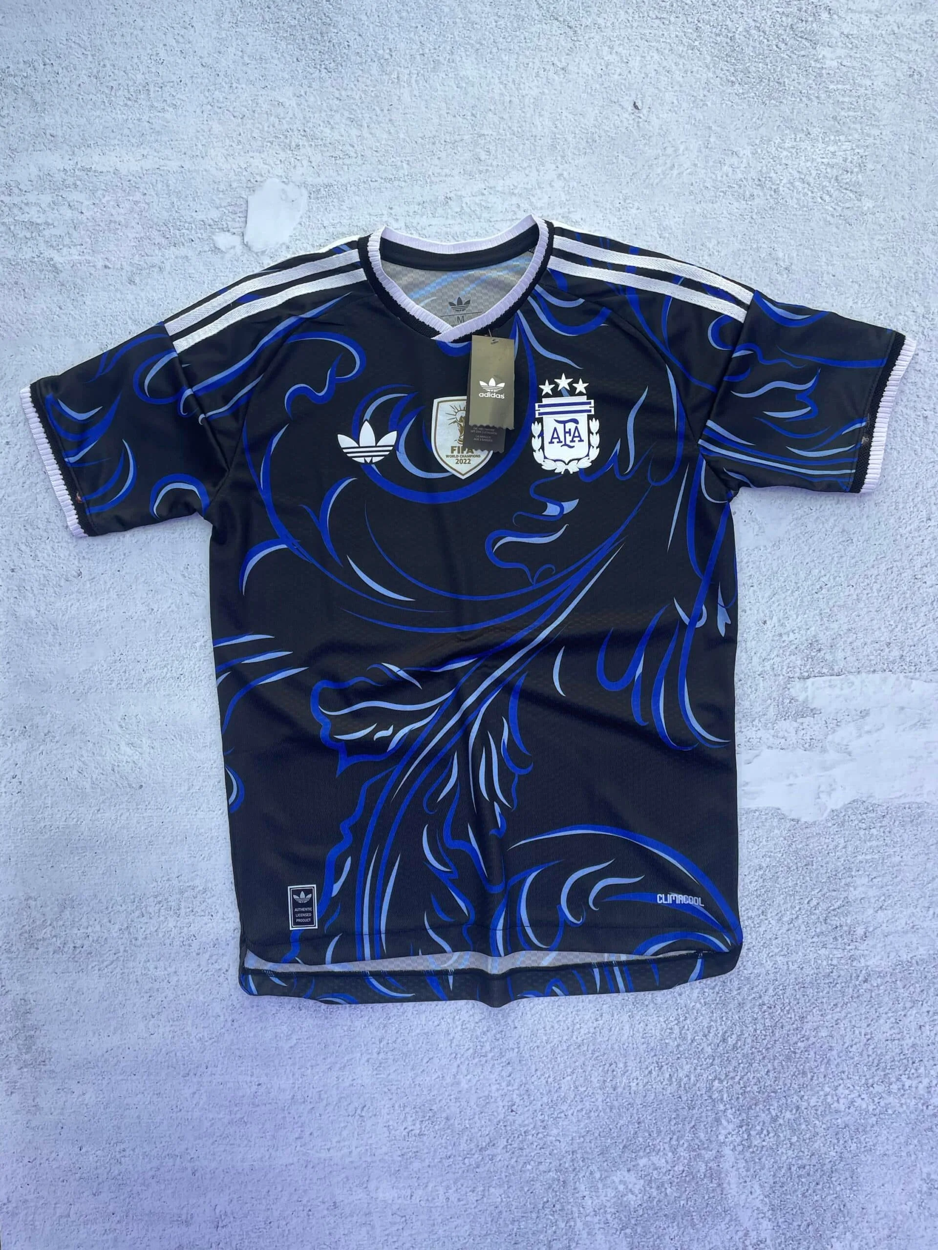 CAMISETA SELECCIÓN ARGENTINA ALTERNATIVA MUNDIAL 2026 (AZUL Y NEGRO)
