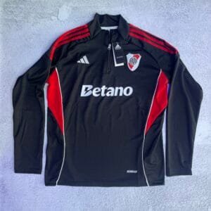 BUZO RIVER PLATE ENTRENAMIENTO 2026 (NEGRO Y ROJO)