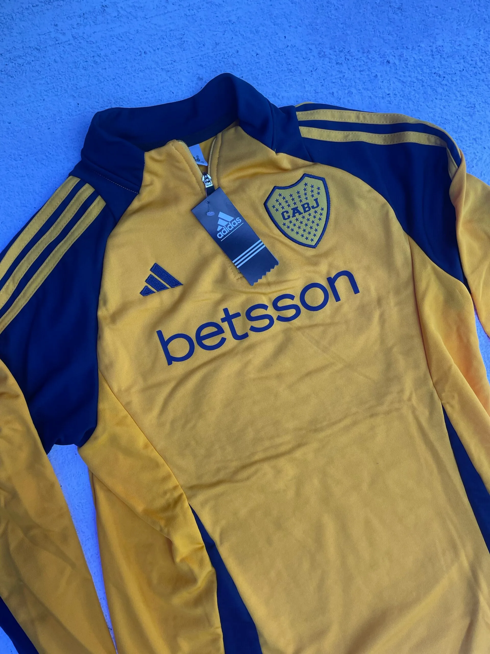BUZO ENTRENAMIENTO BOCA JUNIORS 2026 (AMARILLO y AZUL) - Image 2