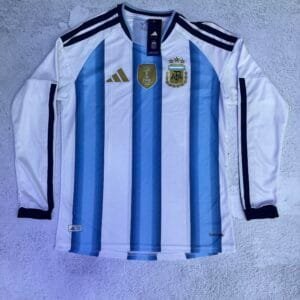 CAMISETA MANGA LARGA SELECCIÓN ARGENTINA 2026 (CELESTE Y BLANCO)