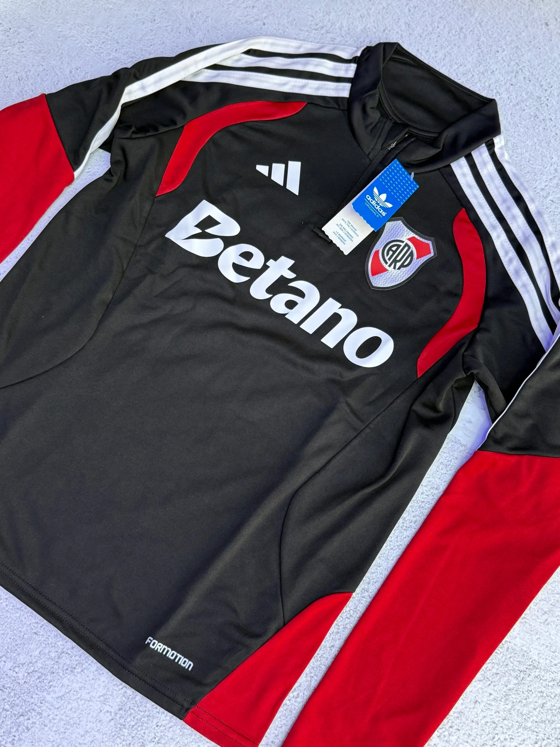 BUZO ENTRENAMIENTO RIVER PLATE 2026/27 - Imagen 2